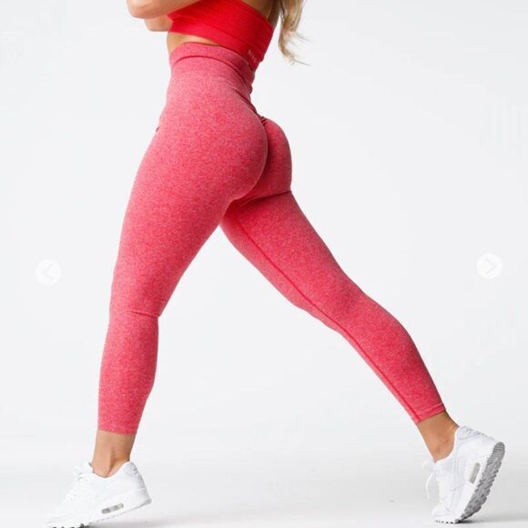 NVGTN NWT Seamless Scrunch Leggings Candy apple size S Compression - Picture 3 of 4